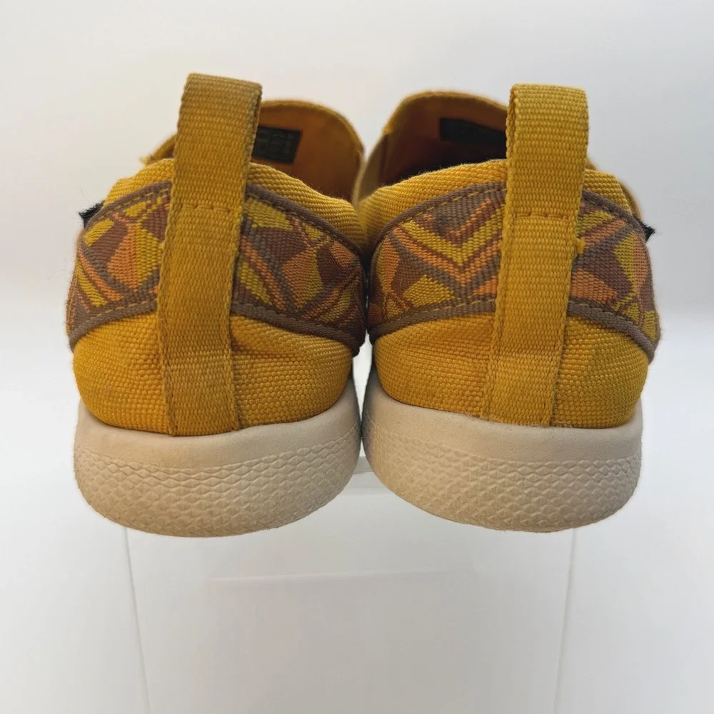 Teva Ember Moc Shoes Womens 9 Yellow Canvas Slip On Outdoor Camping Gorpcore